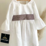 Bijela haljina za krštenje od lana.
